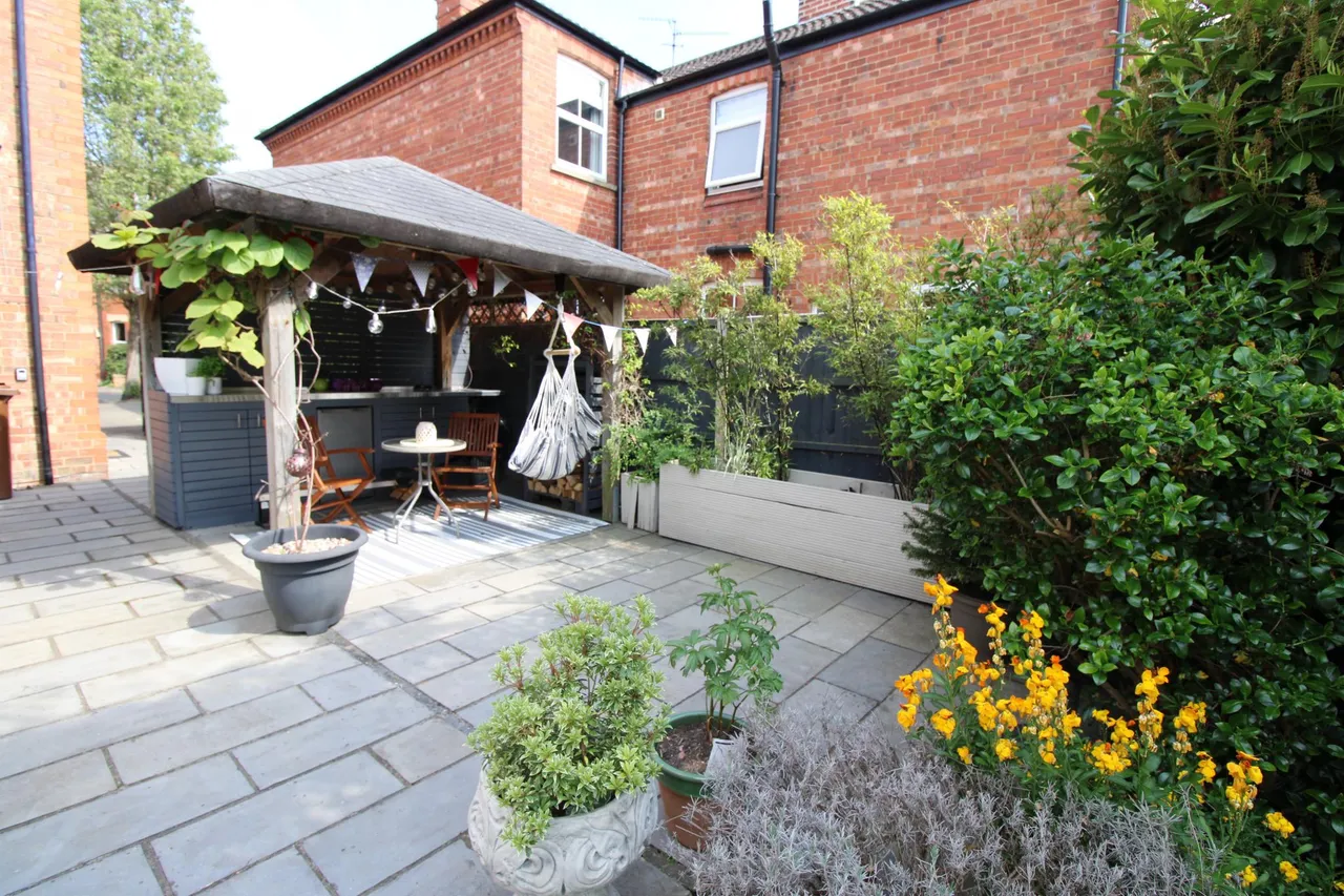 Victoria Avenue, Sleaford, NG34, photo 23