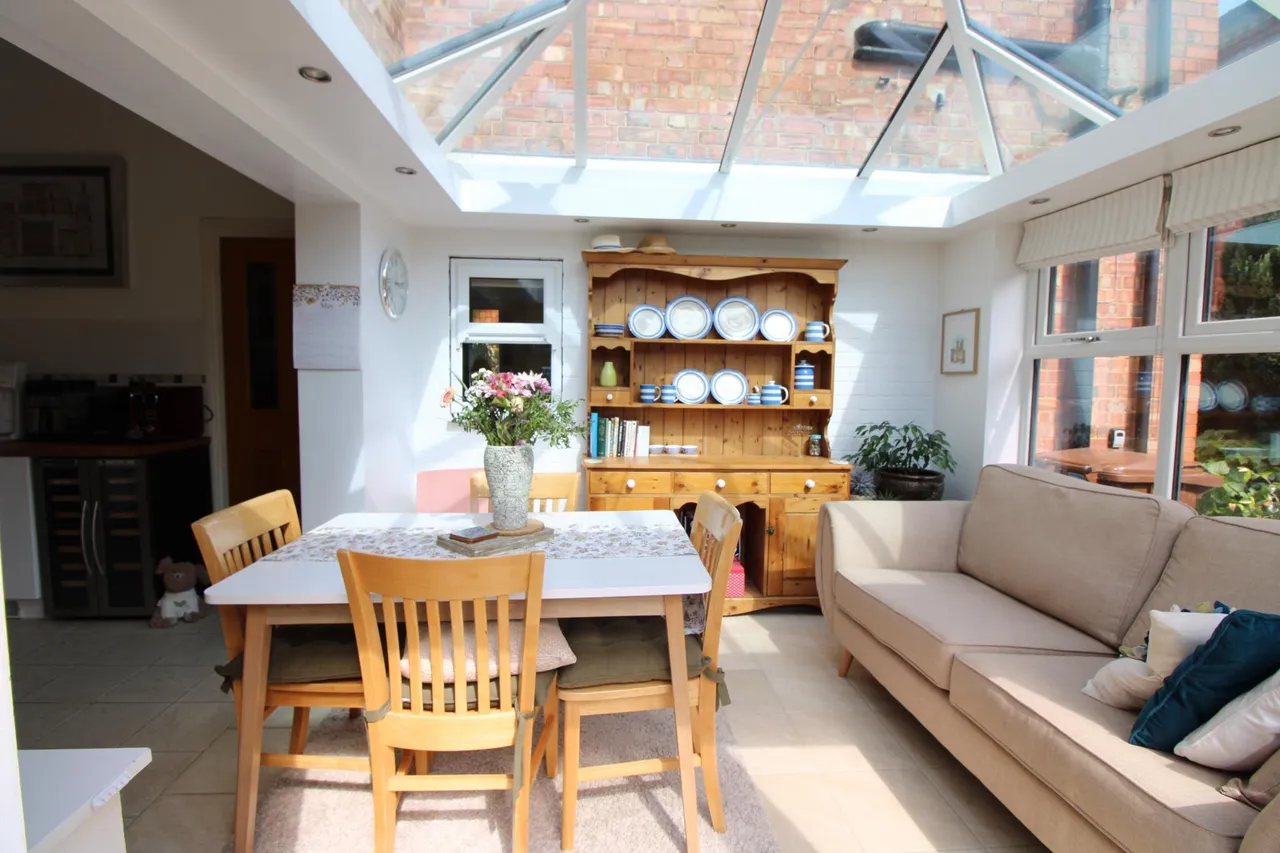 Victoria Avenue, Sleaford, NG34, photo 8