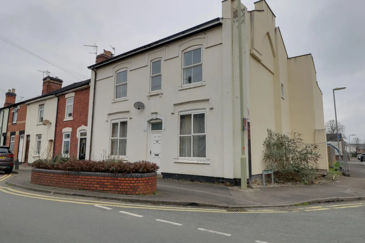8 bed property for sale, Rowley Street, Stafford