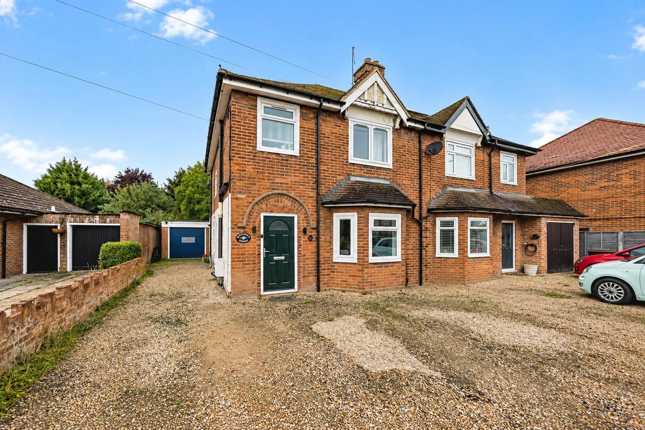 4 bed house for sale, Wendover Road, Aylesbury, HP22
