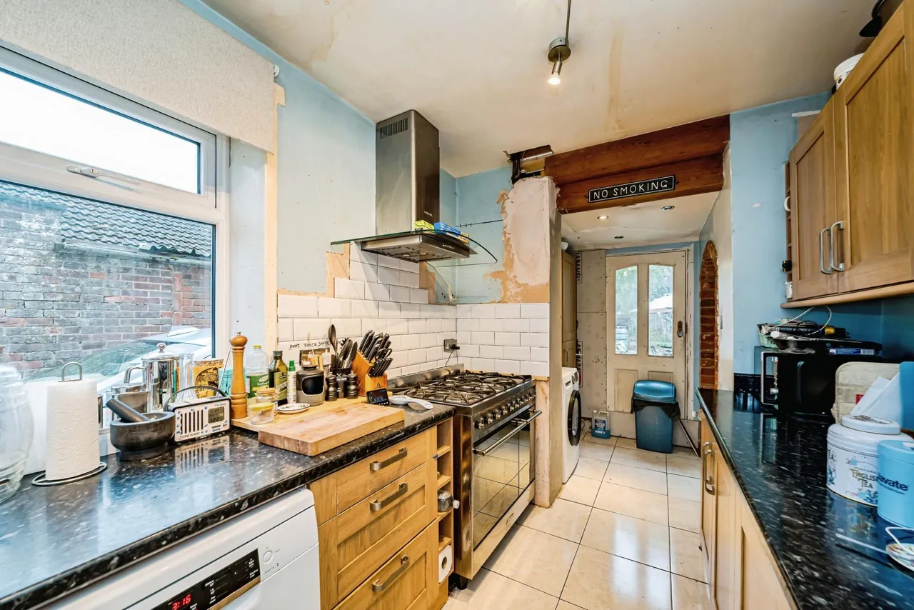Wendover Road, Aylesbury, HP22, photo 8