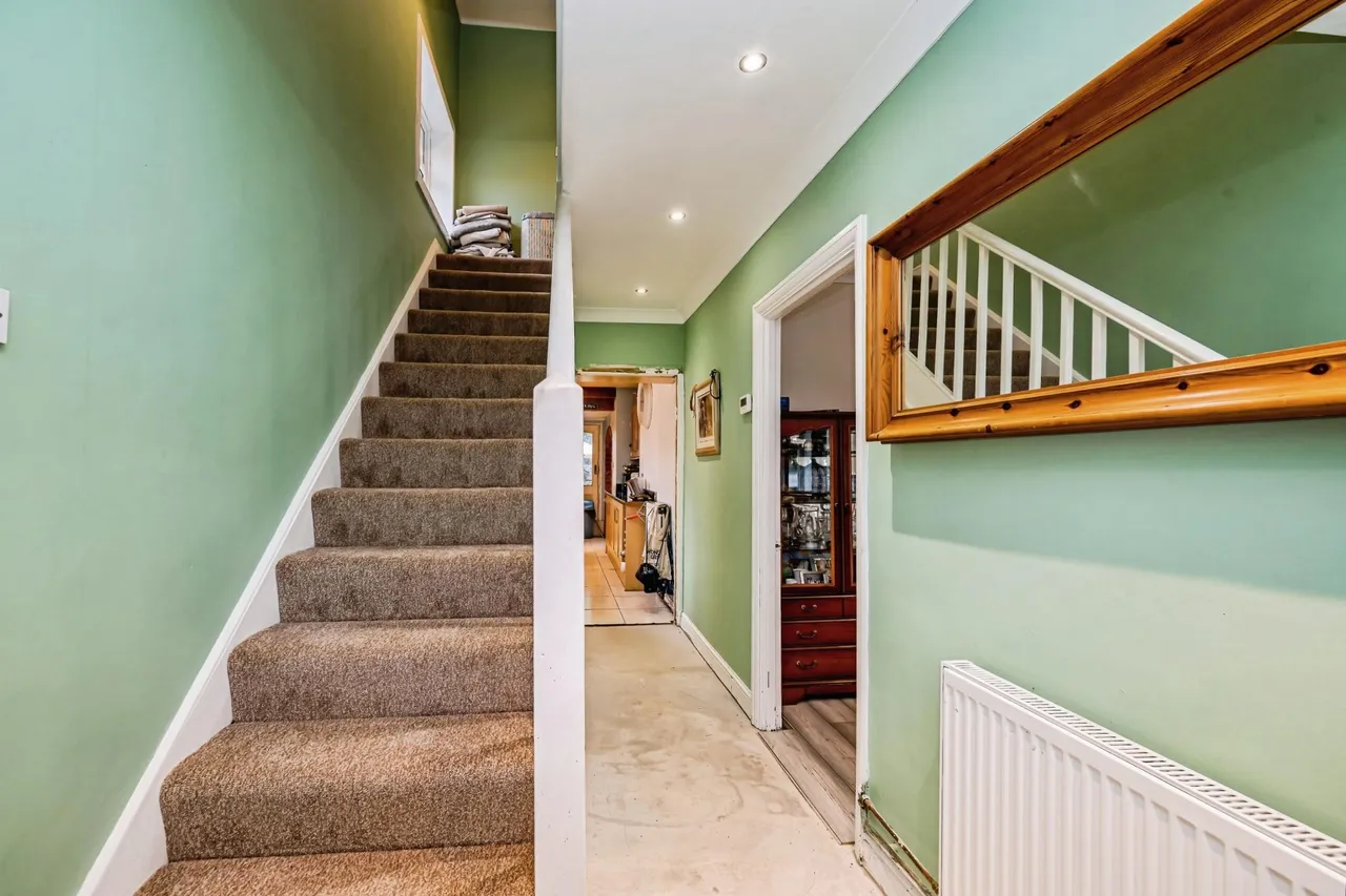 Wendover Road, Aylesbury, HP22, photo 10