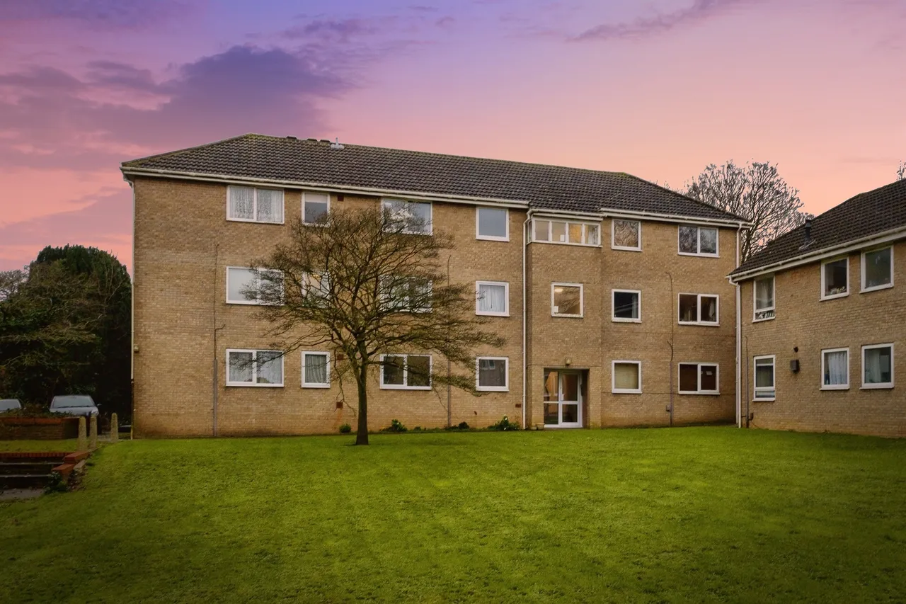 1 bed flat for sale — Basing Close, Maidstone