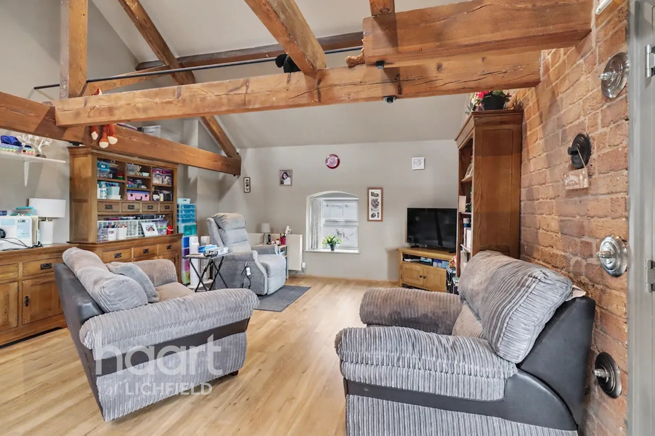 Cairns Close, Lichfield, WS14, photo 6