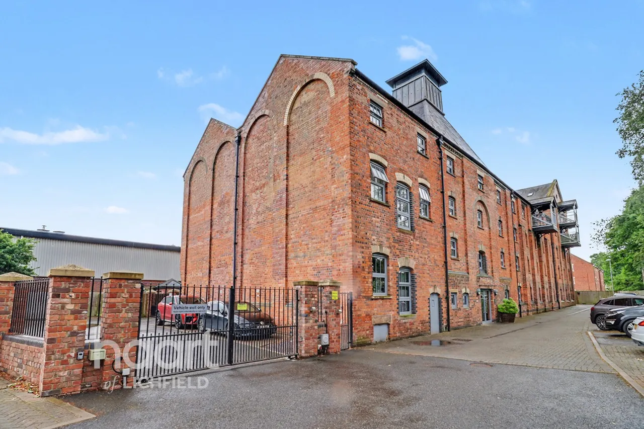 Cairns Close, Lichfield, WS14, photo 2