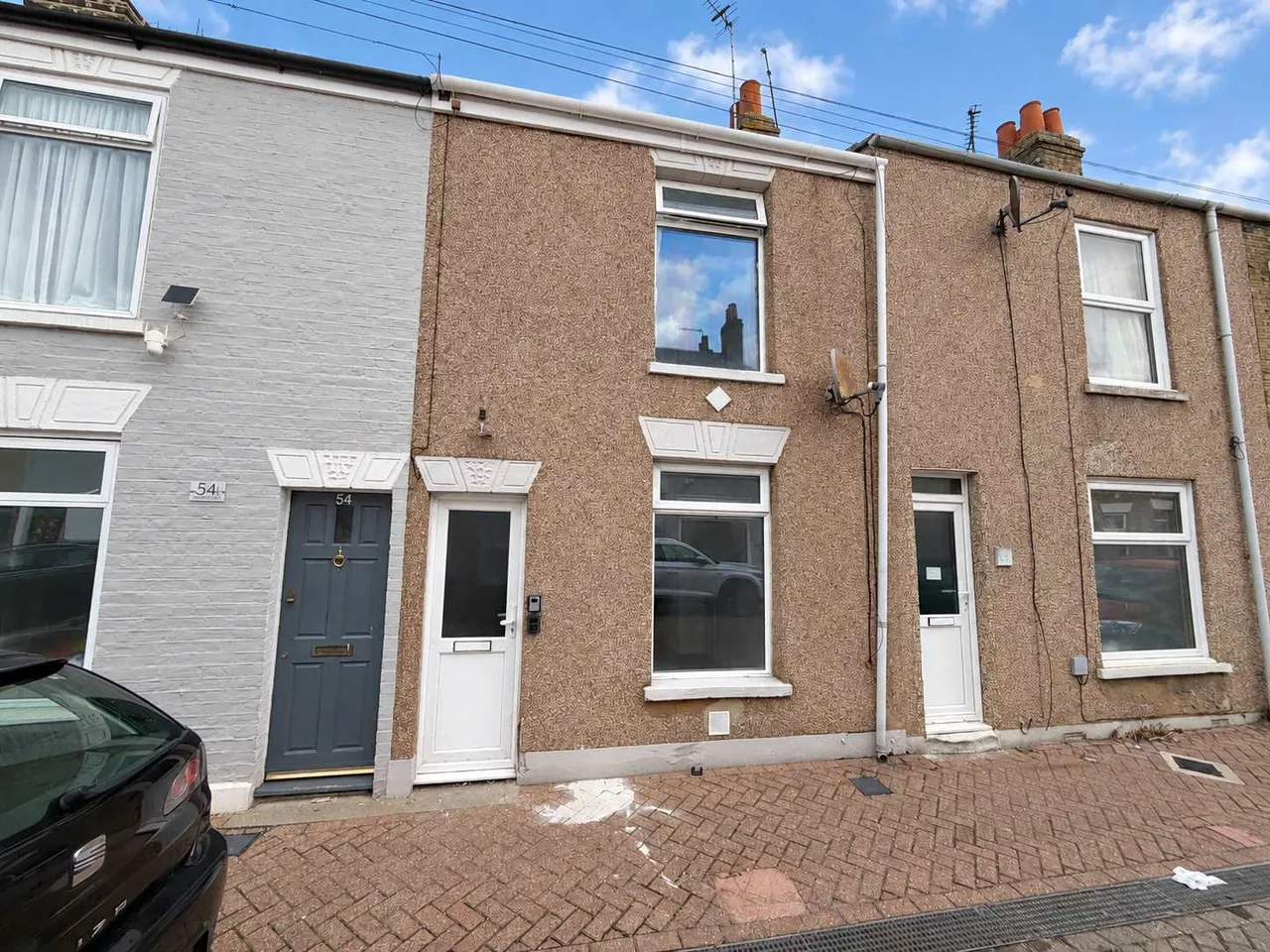 2 bed house to rent — James Street, Sheerness, Kent, ME12 2QE