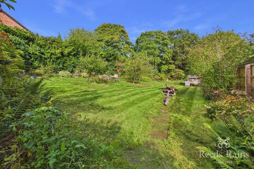 2 bed house for sale, Hartford Road, Davenham, CW9