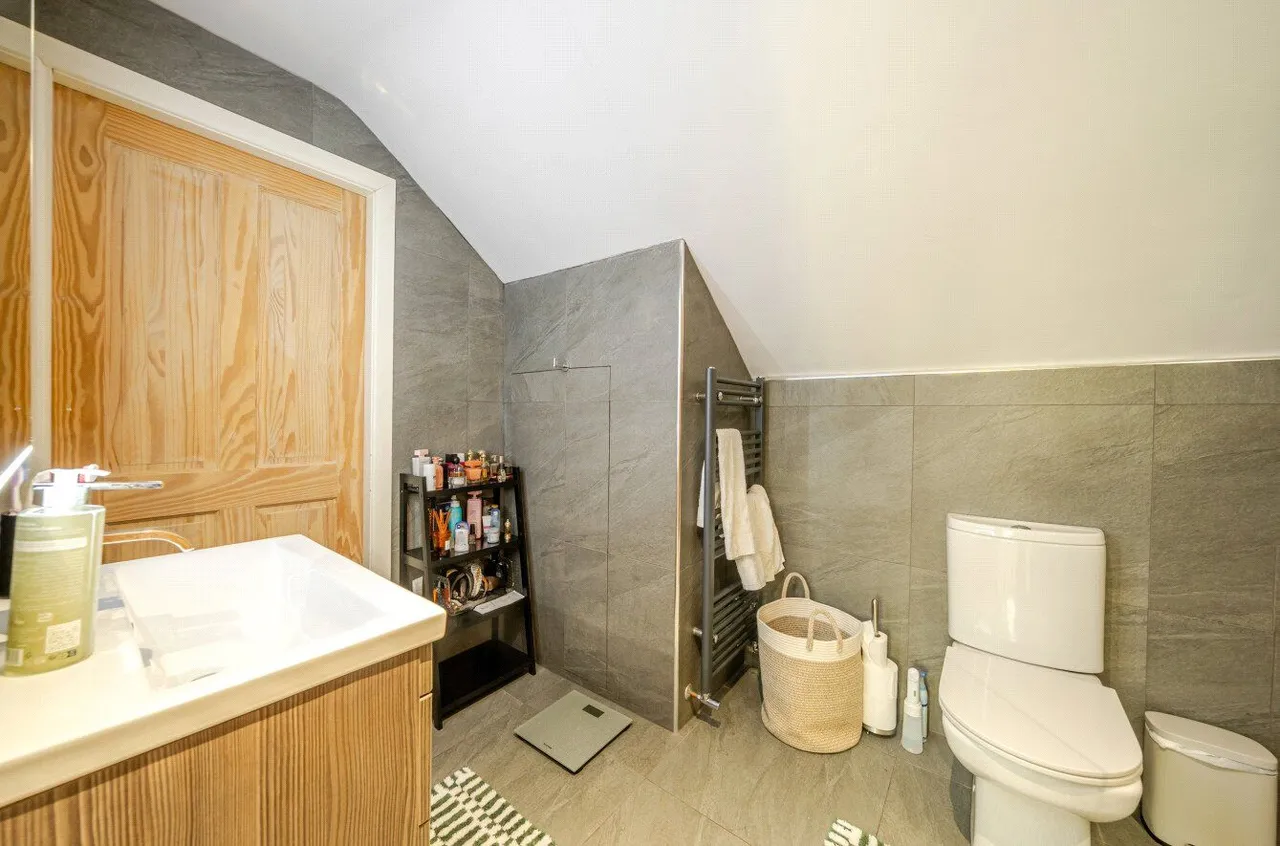 Sunny Brow Road, Archer Park, M24, photo 21