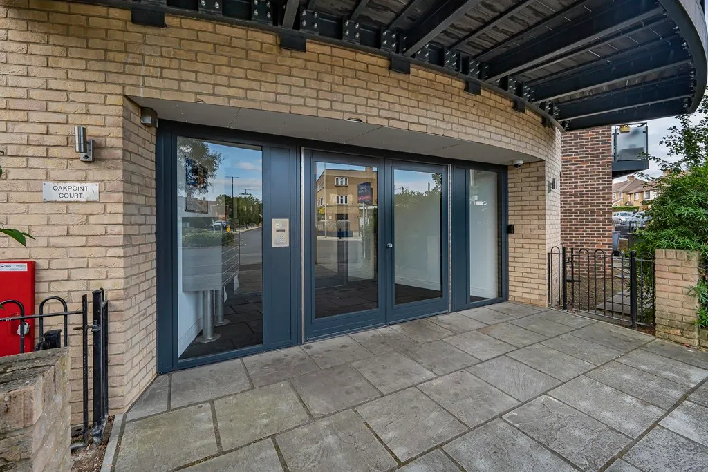 Oakpoint Court, Sutton Court Road, UB10, photo 30