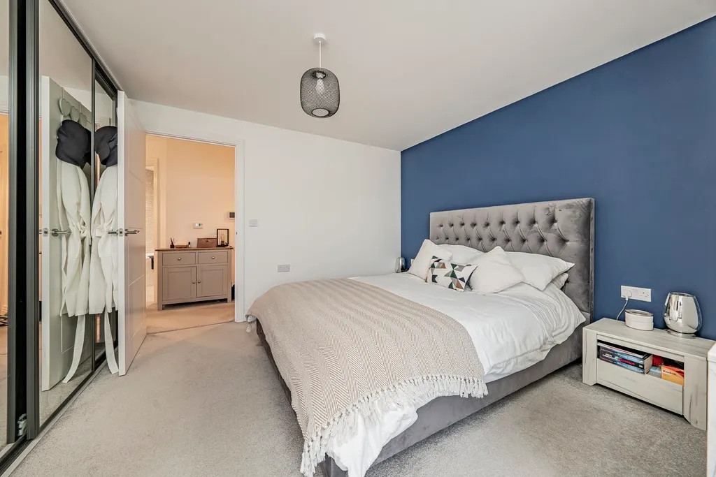 Oakpoint Court, Sutton Court Road, UB10, photo 29