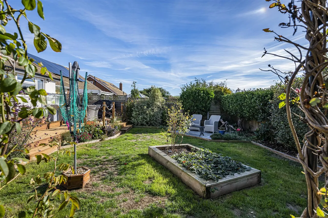 Kingston Avenue, Seaford, photo 37