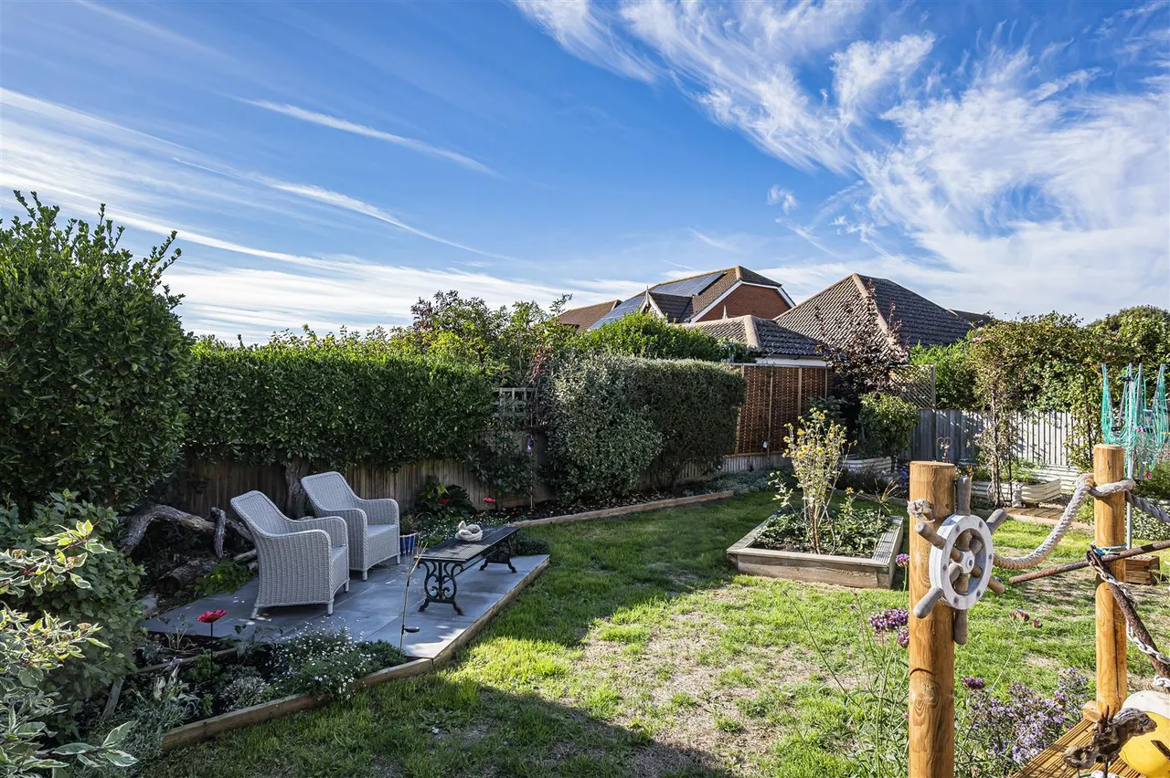 Kingston Avenue, Seaford, photo 34