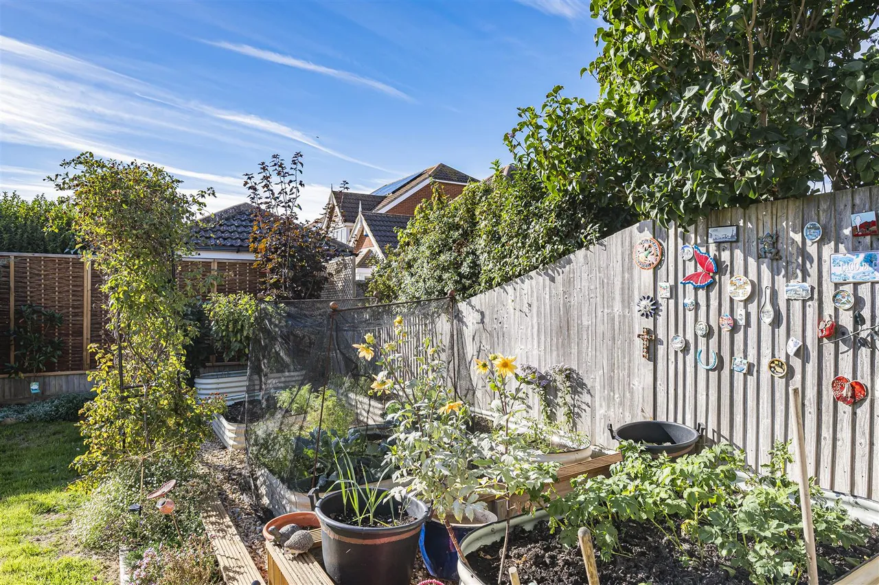 Kingston Avenue, Seaford, photo 33