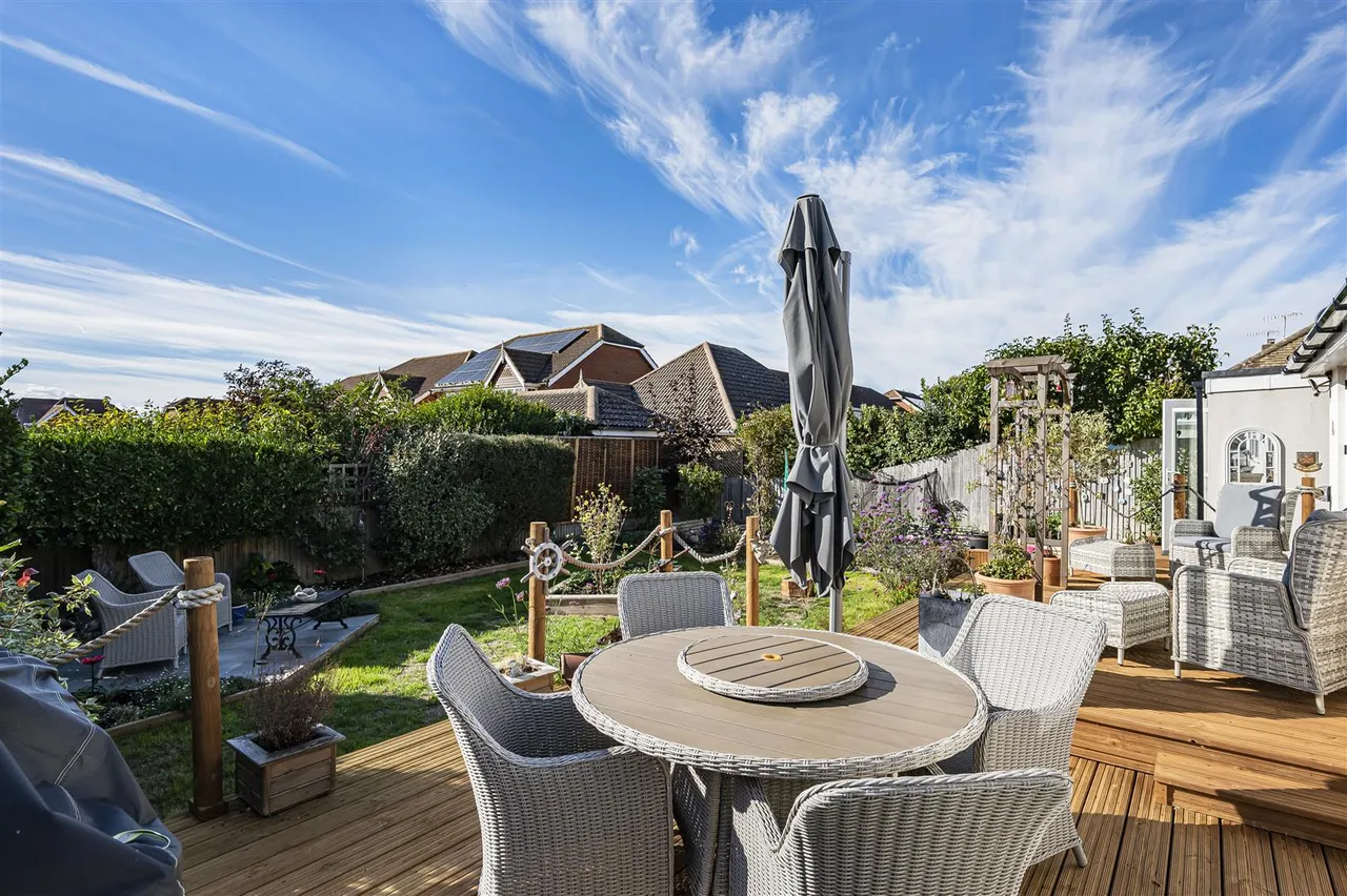 Kingston Avenue, Seaford, photo 29