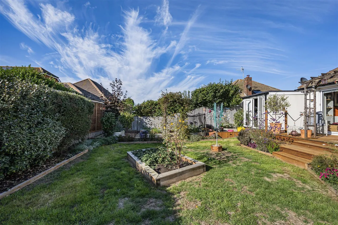Kingston Avenue, Seaford, photo 35