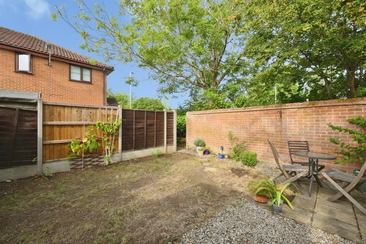 Rivenhall End, Welwyn Garden City, AL7, photo 14
