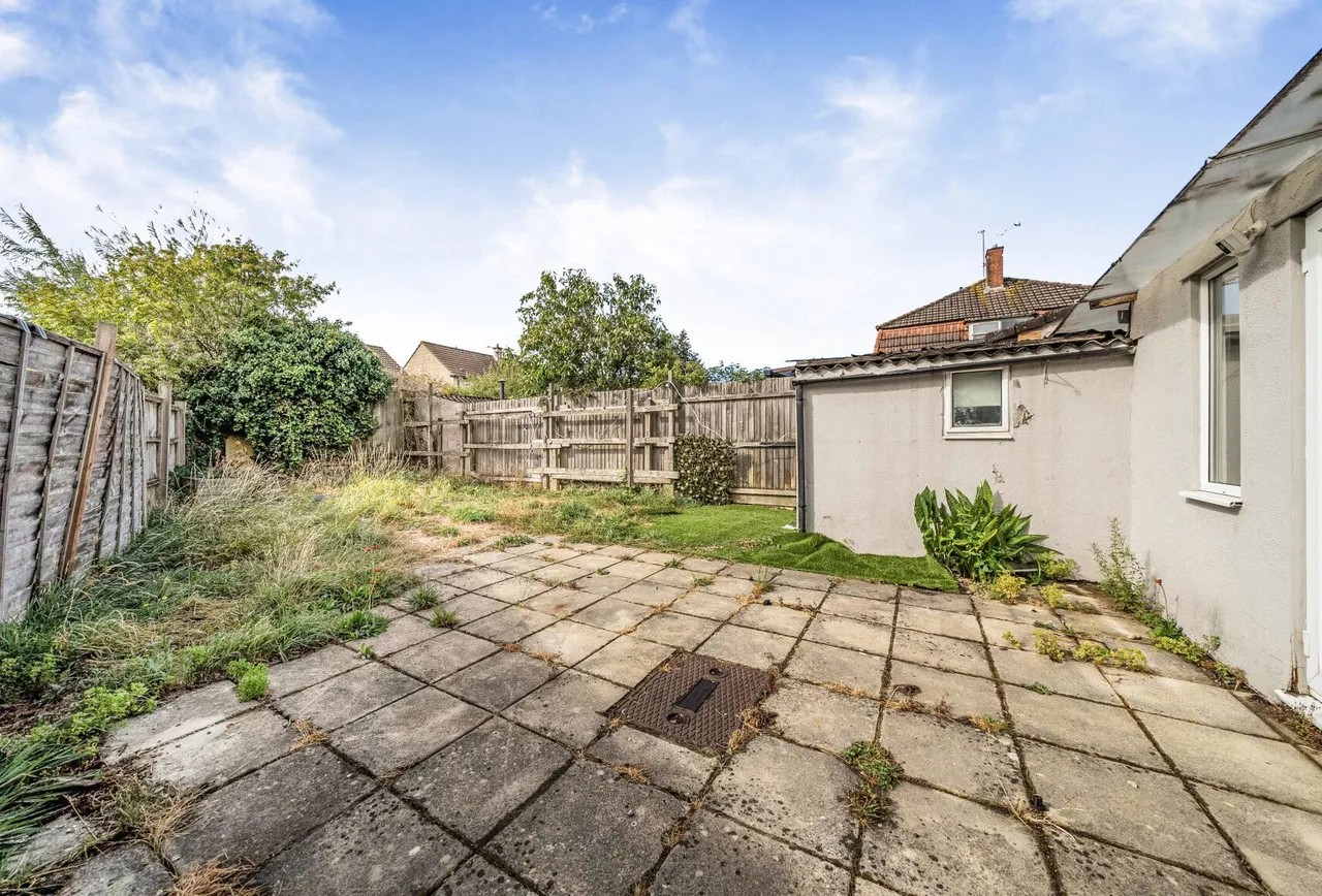 Mount Crescent, Gloucestershire, Winterbourne, BS36 1HL, photo 15