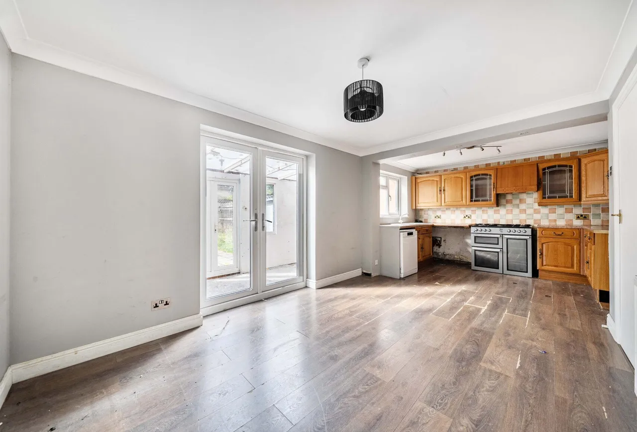 Mount Crescent, Gloucestershire, Winterbourne, BS36 1HL, photo 4