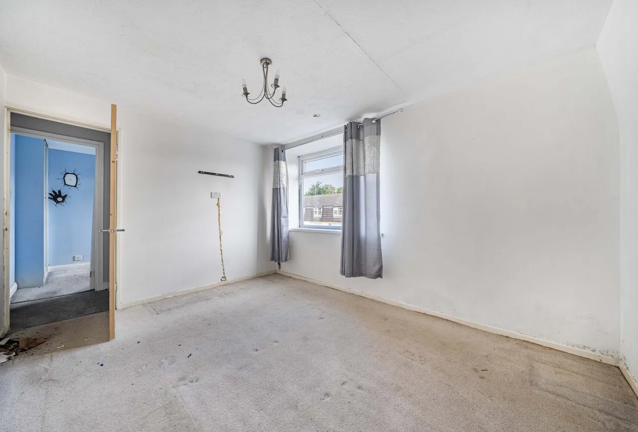 Mount Crescent, Gloucestershire, Winterbourne, BS36 1HL, photo 13