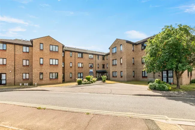 1 bed flat for sale — Woodlea Court, Uxbridge