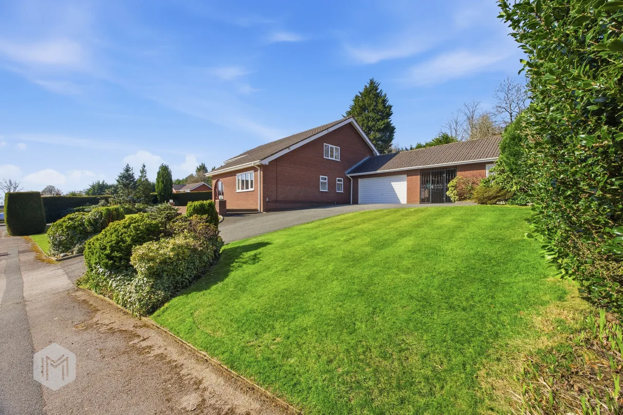 Northwold Drive, Bolton, BL1 5BH, photo 37