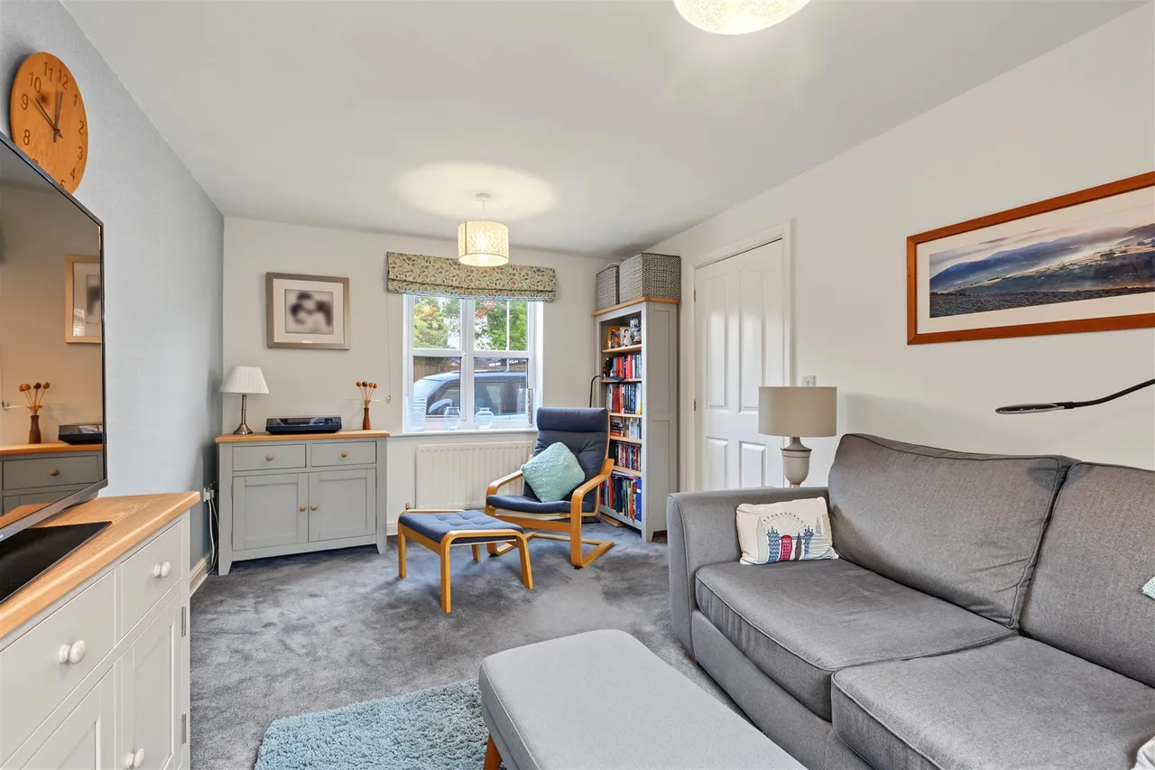 Bartley Gardens, Calverton, NG14, photo 4