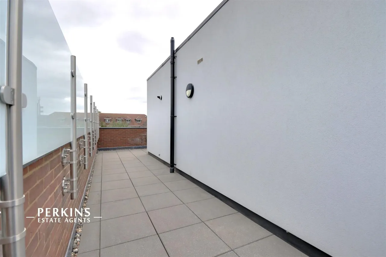 Crawford Avenue, Wembley, HA0, photo 6