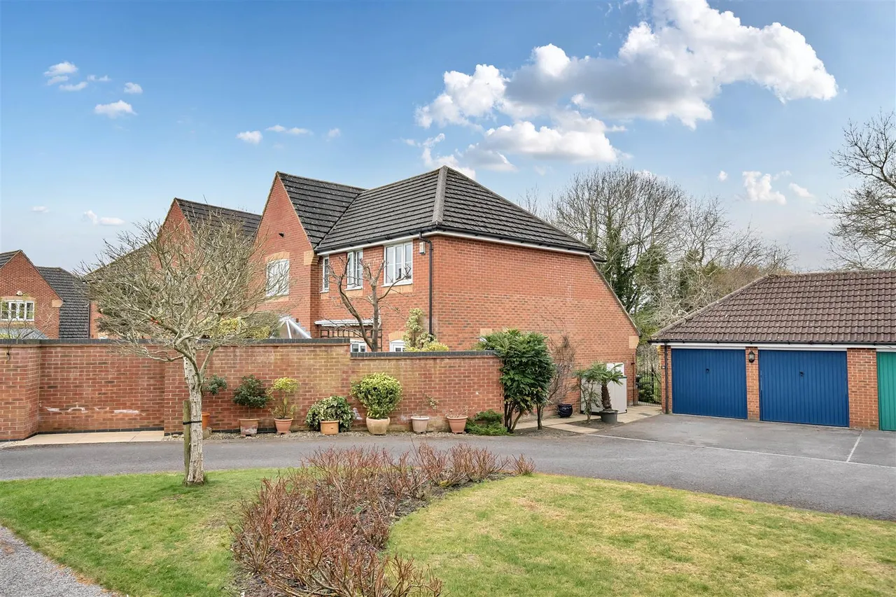 Fruitfields Close, Devizes, SN10, photo 22