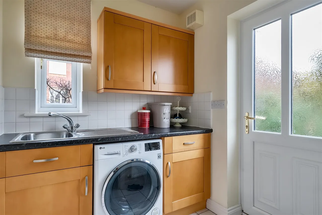 Fruitfields Close, Devizes, SN10, photo 9