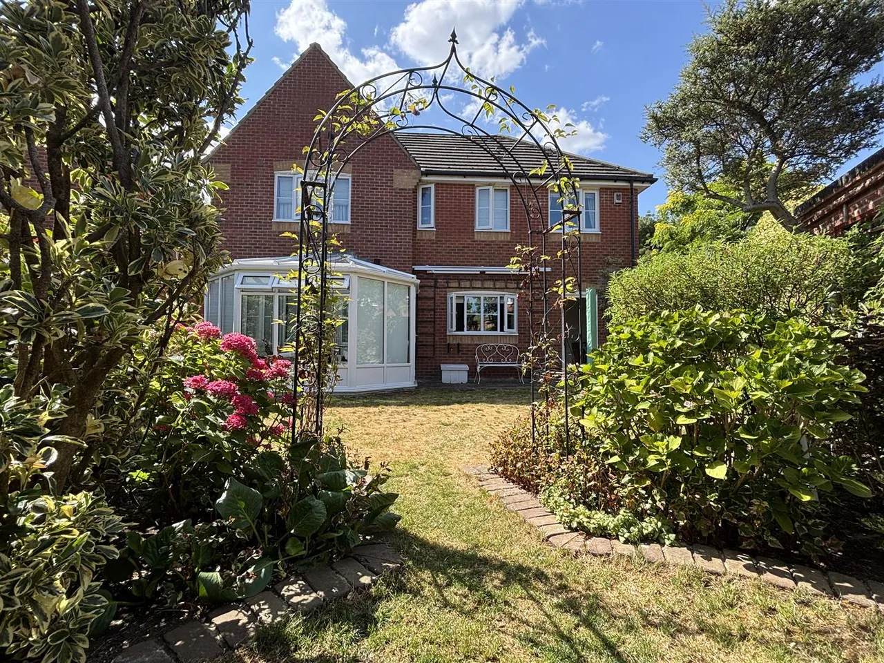 Fruitfields Close, Devizes, SN10, photo 2