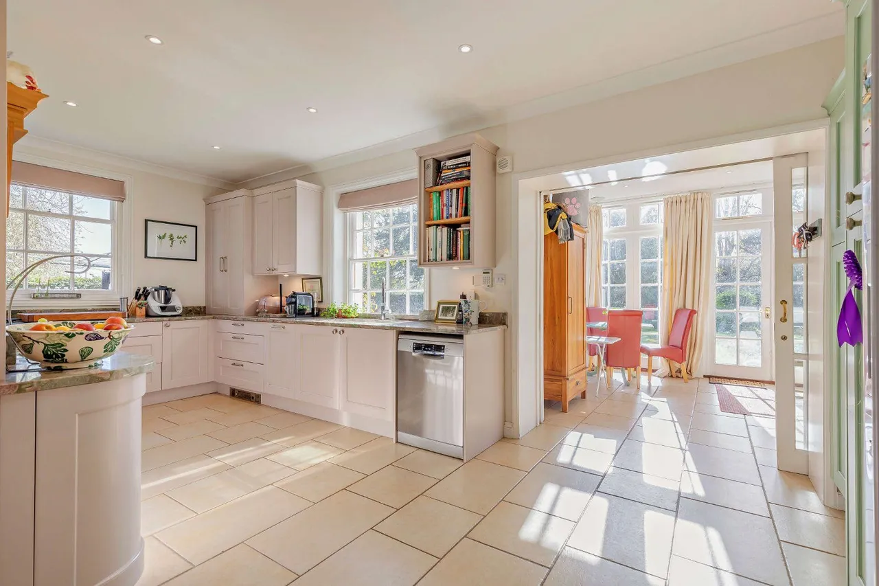 The Street, Slinfold, Horsham, West Sussex, RH13 0RR, photo 5