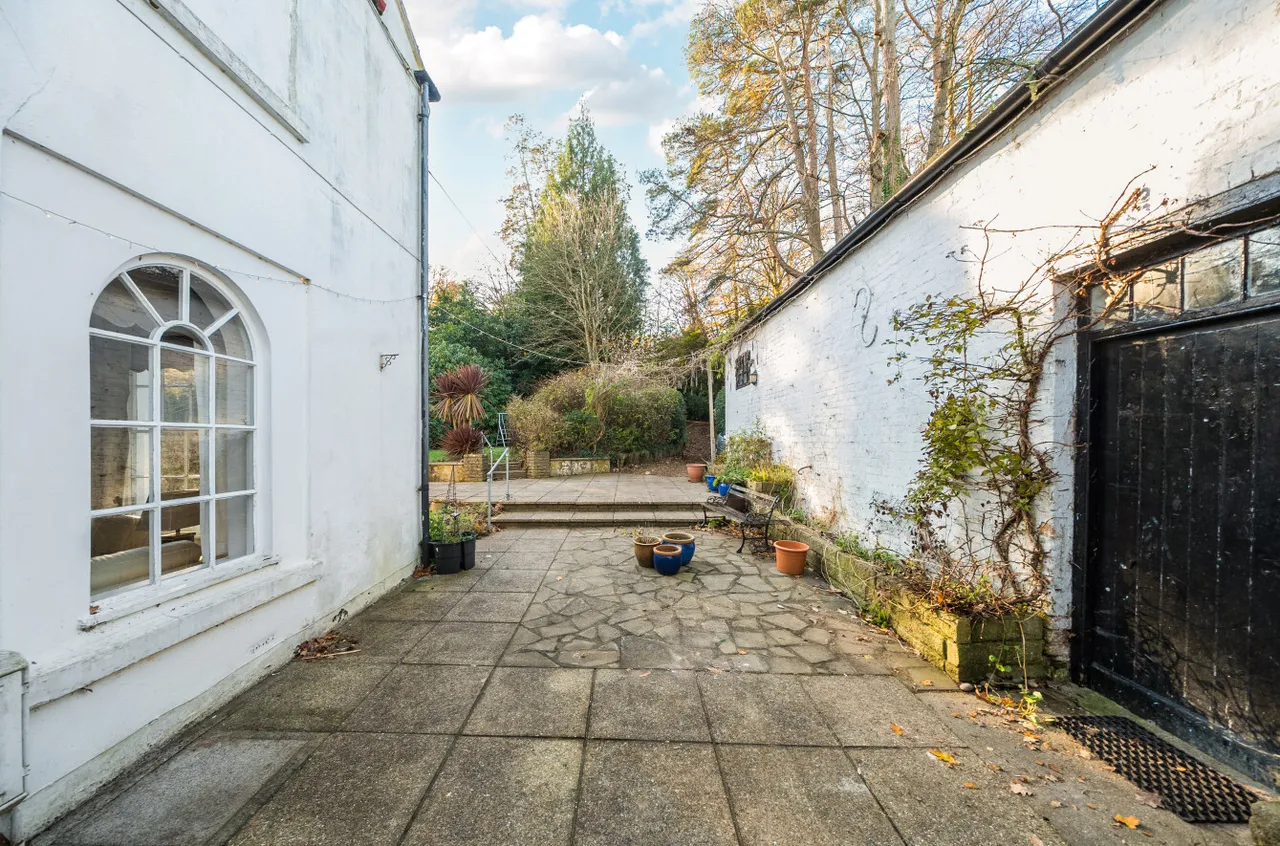 Church Hill, West End, SO30, photo 12