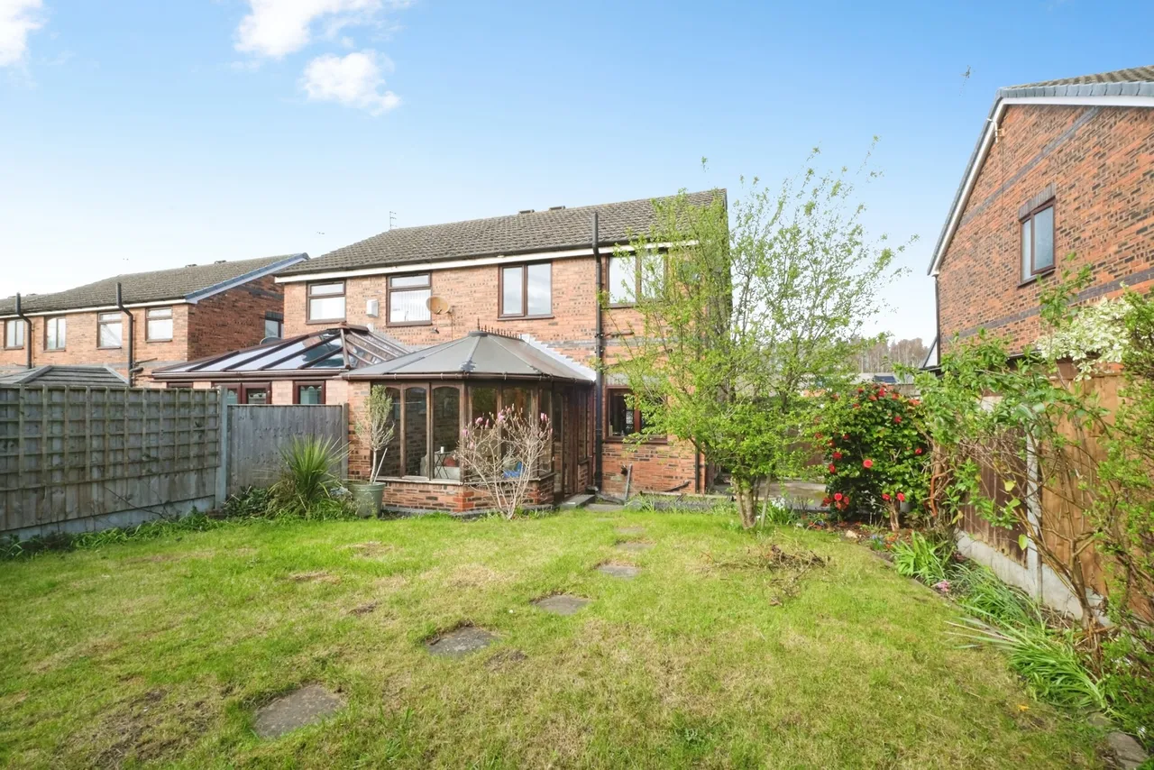 Almond Court, Liverpool, L19, photo 11