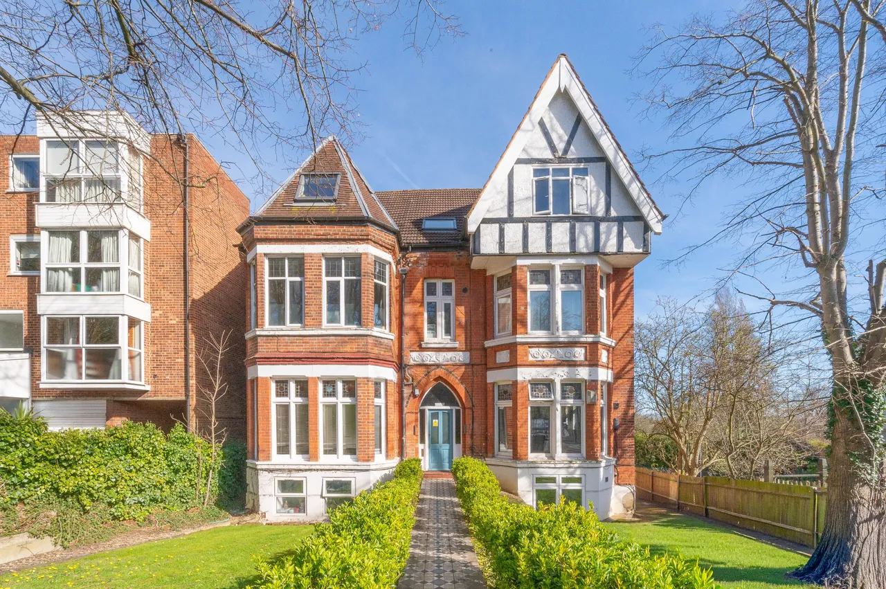 1 bed flat for sale — Flat 9, 70 Auckland Road, London