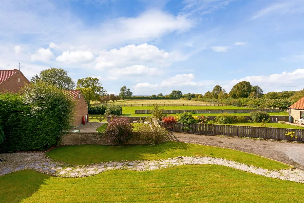 Banks Lane, Scorton, DL10, photo 27