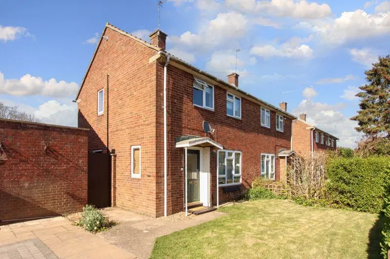 2 bed house for sale — Allandale, Hemel Hempstead, Hertfordshire, HP2 5AT