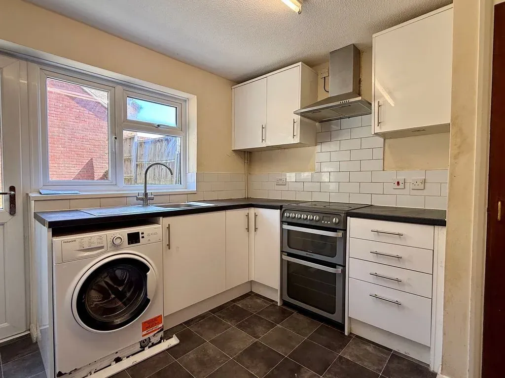 Fryday Street, Leadenhall, Milton Keynes, Buckinghamshire, MK6 5LT, photo 2