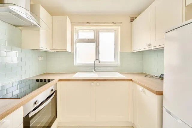 The Ridings, Kidlington, OX5, photo 6