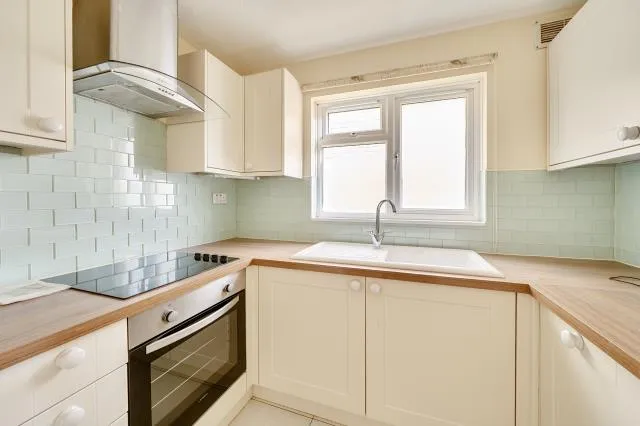 The Ridings, Kidlington, OX5, photo 2