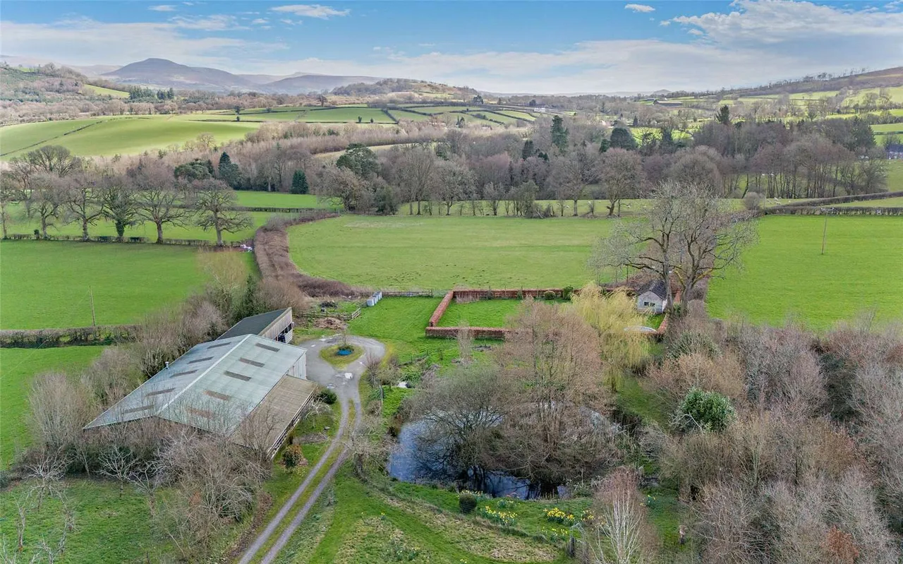Talachddu, Brecon, LD3, photo 26
