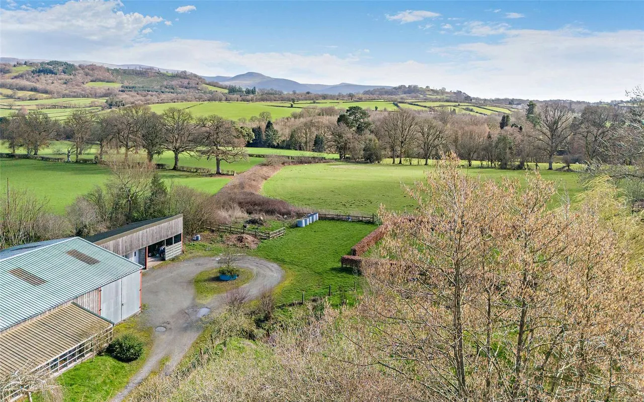 Talachddu, Brecon, LD3, photo 22