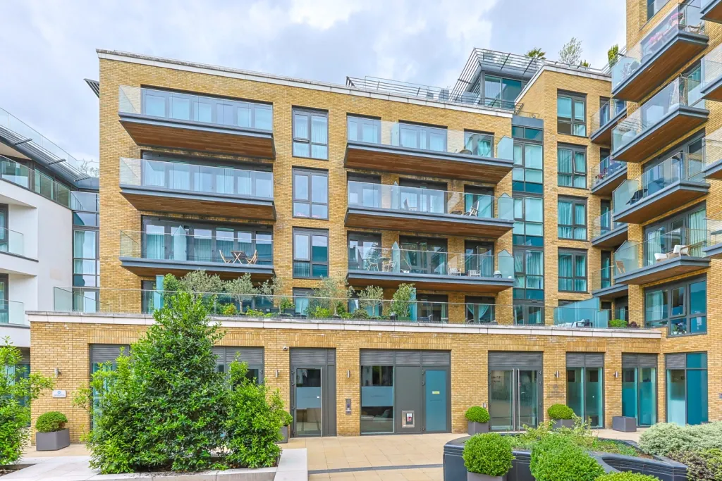 Kew Bridge Road, Brentford, TW8, photo 25