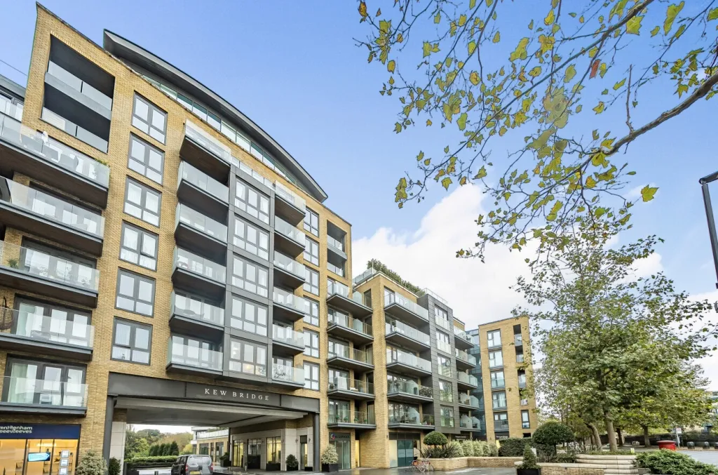 Kew Bridge Road, Brentford, TW8, photo 26