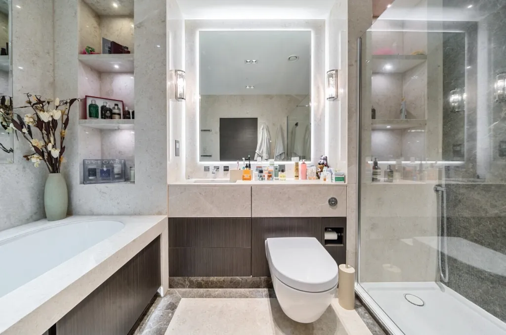 Kew Bridge Road, Brentford, TW8, photo 6