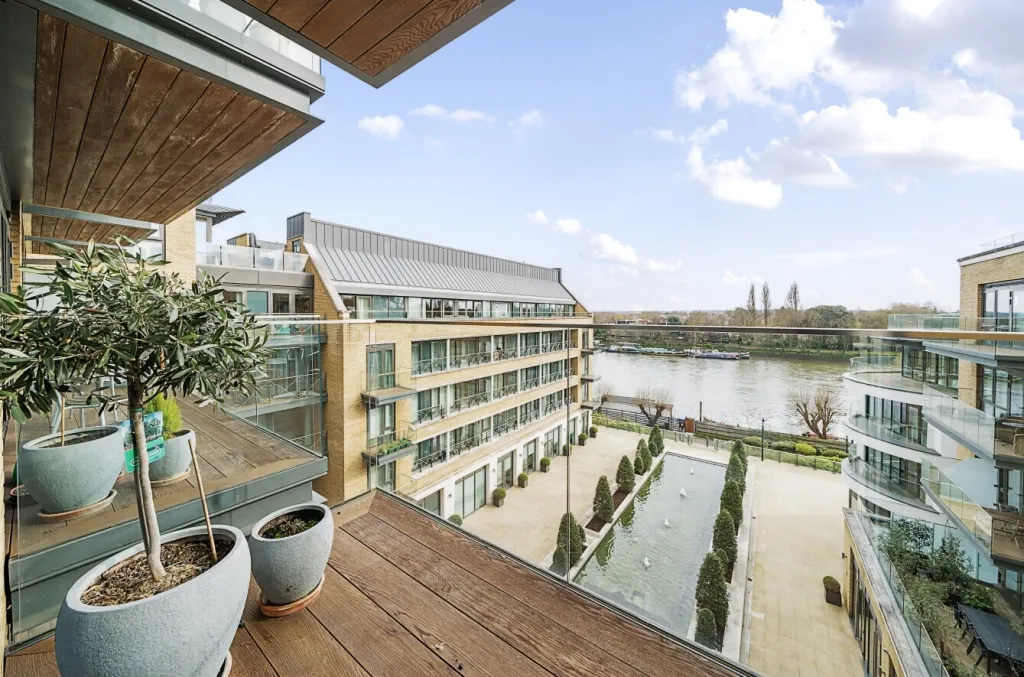 Kew Bridge Road, Brentford, TW8, photo 7