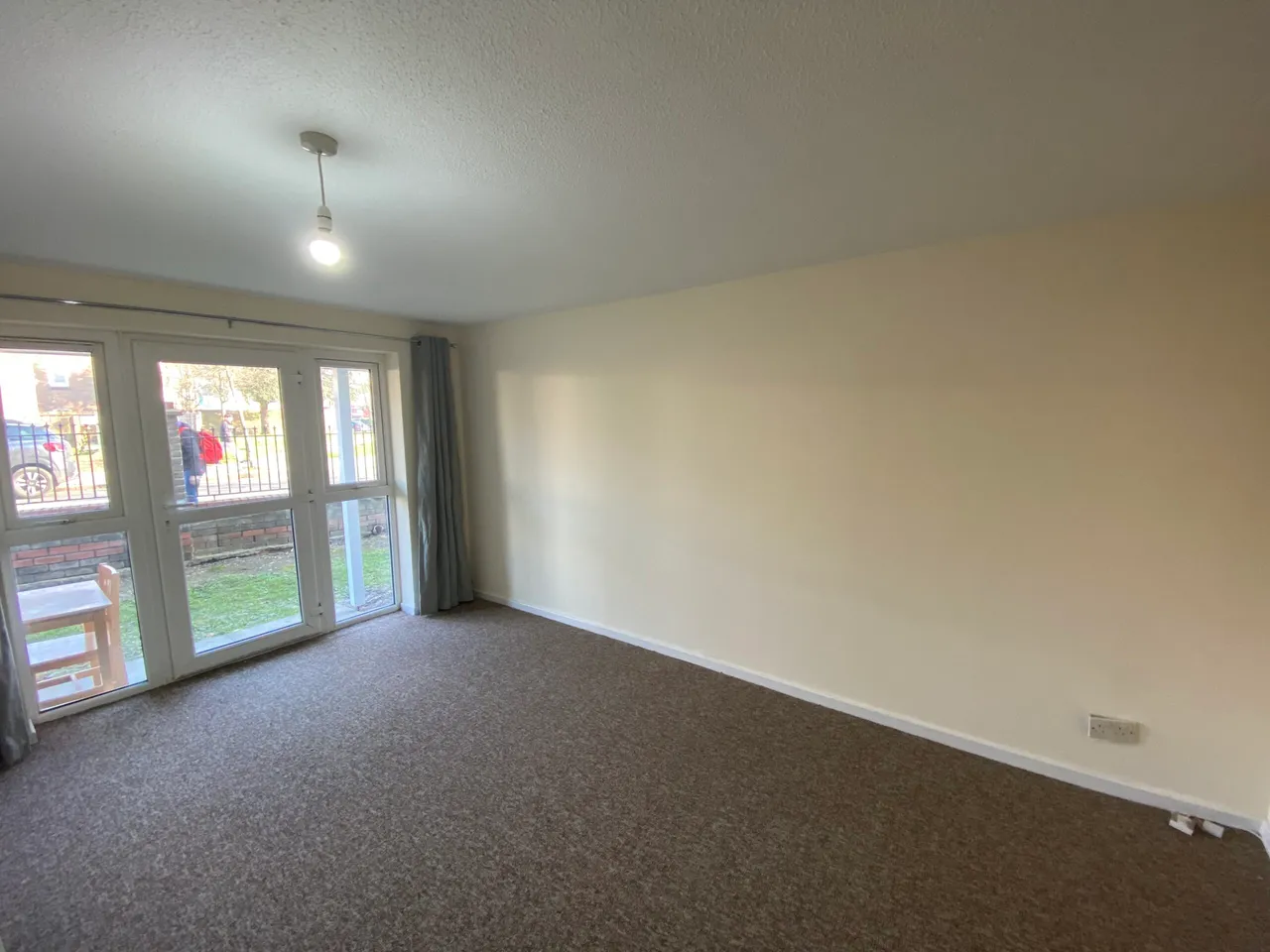 Crosskeys Close, Edmonton, London, N9 7AD, photo 3