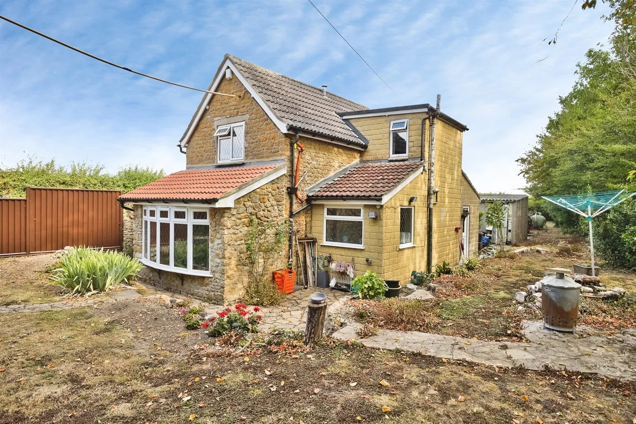 2 bed house for sale, Galhampton, Yeovil, BA22