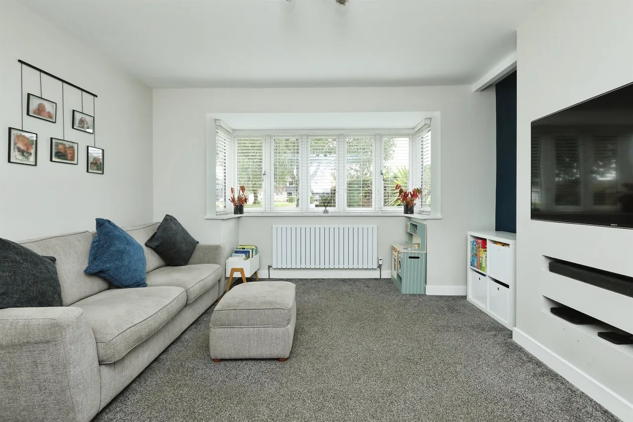 Windsor Road, Carlton-in-Lindrick, WORKSOP, photo 6