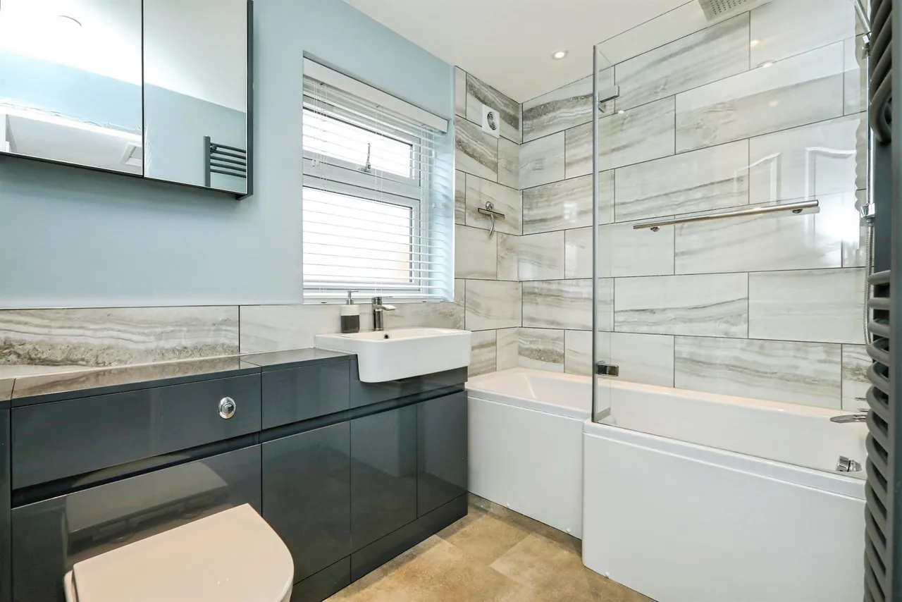 Windsor Road, Carlton-in-Lindrick, WORKSOP, photo 10