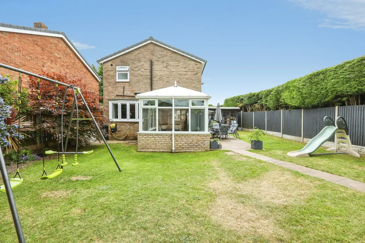 Windsor Road, Carlton-in-Lindrick, WORKSOP, photo 12